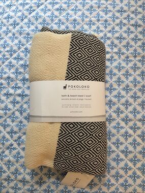 Pokoloko Bath & Beach Towel Scarf - Cream and Black Diamond